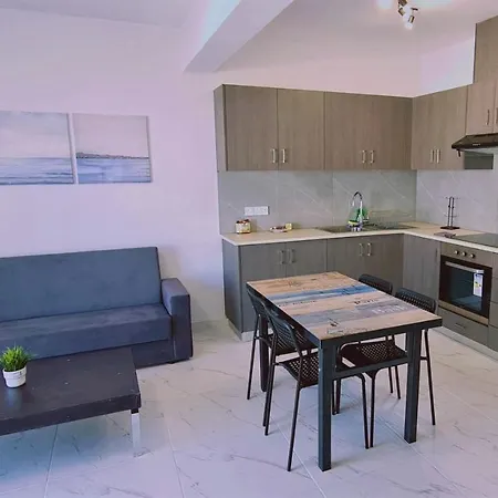 Femia Apartment *